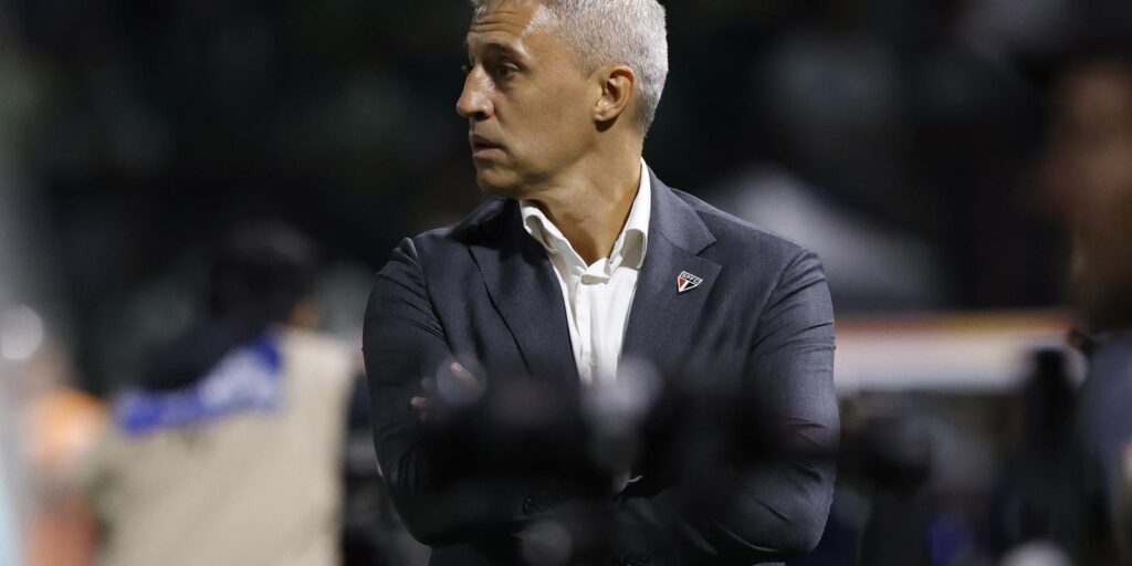 sao-paulo-anuncia-demissao-do-tecnico-hernan-crespo